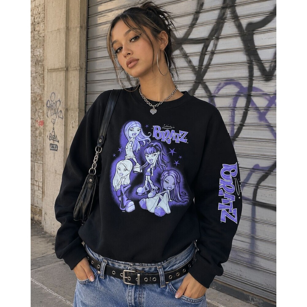 Bratz Dolls Sweatshirt Women's Size M Oversized Black EUC Y2K Streetwear 90s